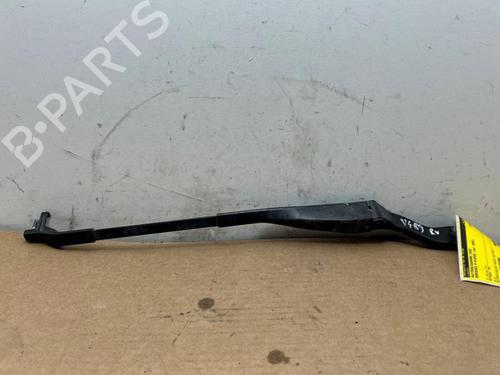 Used Front windshield wiper arm Front windshield wiper arm 38820249 38820249