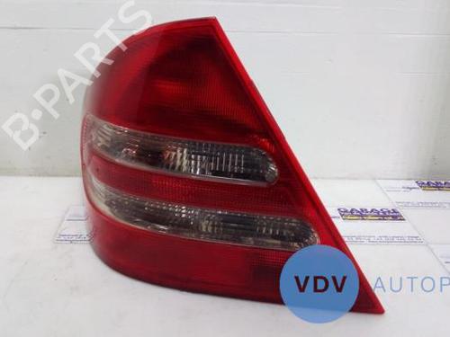 Used Left taillight MERCEDES-BENZ C-CLASS (W203) C 200 CDI (203.004) (116 hp) 25942695