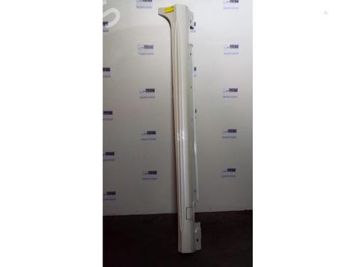 Used Left sideskirt Left sideskirt 38856405 38856405