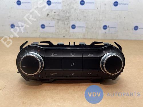Used Climate control MERCEDES-BENZ CLA Coupe (C117) CLA 220 CDI 4-matic (117.305) (170 hp) 25966821