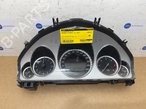 instrument-cluster-mercedes-benz-e-class-w212-2009-2010-2011-2012-2013-2014-2015-2016-38835160 main image
