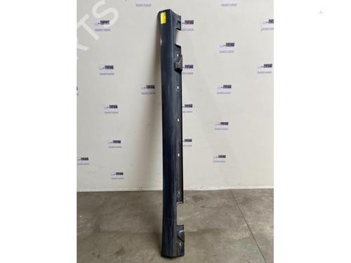 Venstre sidekjole Venstre sidekjole MERCEDES-BENZ E-CLASS T-Model (S212) E 350 BlueTEC (212.224) (211 hp) 38848830 38848830
