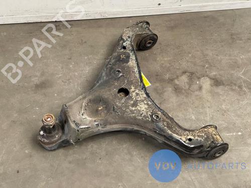 Used Right front suspension arm MERCEDES-BENZ SPRINTER 3,5-t Van (B907, B910) 317 CDI RWD (907.631, 907.633, 907.635, 907.637) (170 hp) 25963429