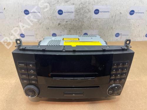 radio-mercedes-benz-c-class-w203-2000-2001-2002-2003-2004-2005-2006-2007-38833829 main image