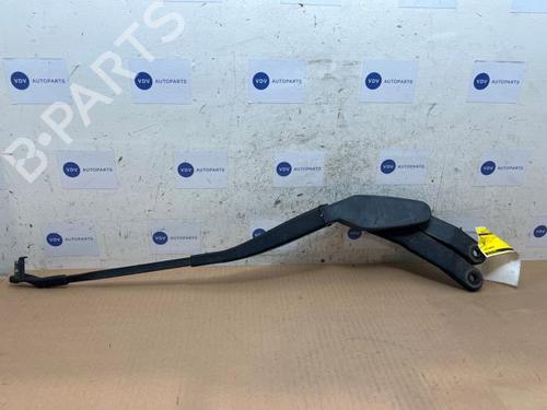 front-windshield-wiper-arm-mercedes-benz-e-class-t-model-s212-2009-2010-2011-2012-2013-2014-2015-2016-38834194 main image