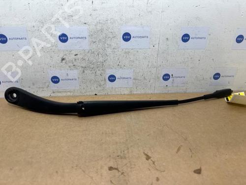 front-windshield-wiper-arm-mercedes-benz-a-class-w176-2012-2013-2014-2015-2016-2017-2018-38835198 main image