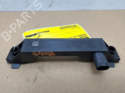 antennabase-mercedes-benz-gla-h247-2020-38825274 main image