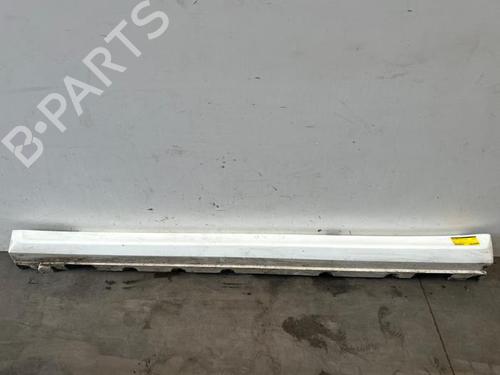 Used Left sideskirt Left sideskirt MERCEDES-BENZ GLK-CLASS (X204) 220 CDI 4-matic (204.984, 204.997) (170 hp) 39936263 39936263