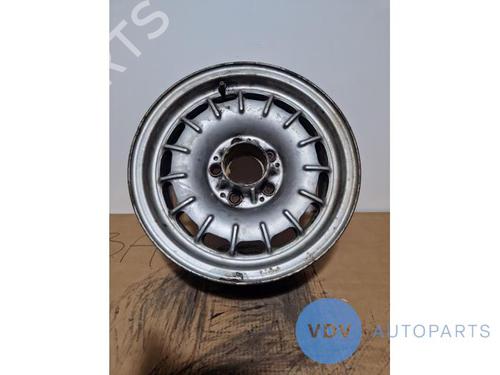 Used Rim MERCEDES-BENZ SL (R107) 280 SL (107.042) (177 hp) 25972702