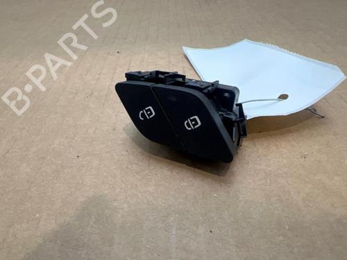 switch-mercedes-benz-a-class-saloon-v177-2018-38819898 main image