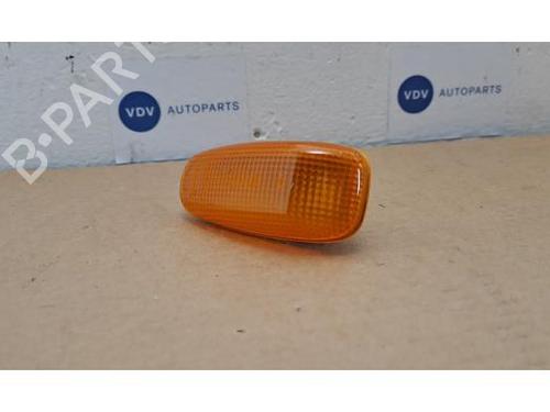 Used Left front indicator Left front indicator 39152206 39152206