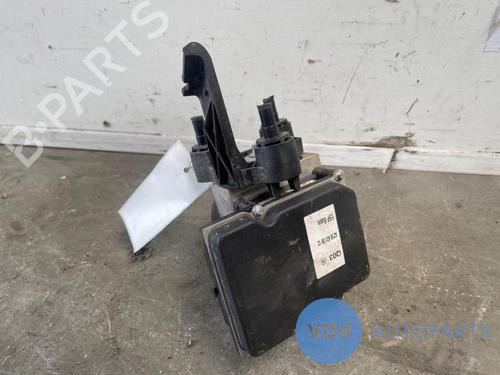 Used AC compressor MERCEDES-BENZ CLS (C218) CLS 250 CDI / BlueTEC / d (218.303, 218.304) (204 hp) 25964238