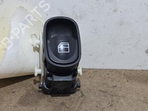 Used Switch Switch MERCEDES-BENZ C-CLASS (W203) C 200 CDI (203.007) (122 hp) 40065364 40065364