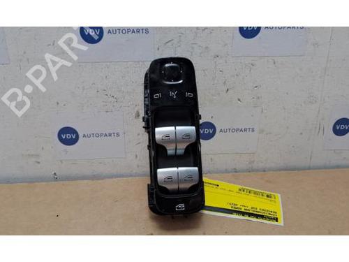 switch-mercedes-benz-eqe-suv-x294-2022-38837961 main image