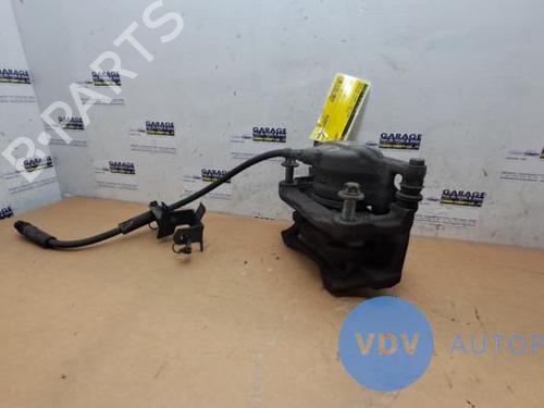Used Left front brake caliper MERCEDES-BENZ CLA Shooting Brake (X117) CLA 180 (117.942) (122 hp) 25959130