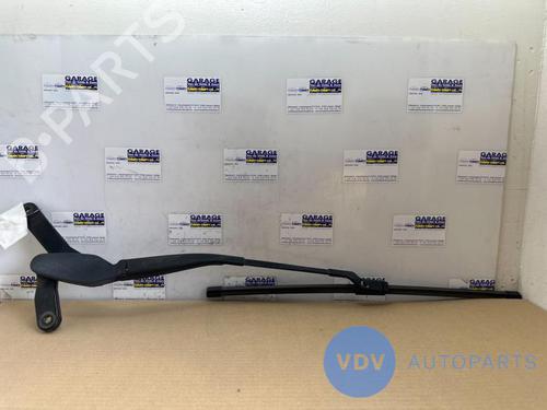 Used Front windshield wiper arm MERCEDES-BENZ E-CLASS T-Model (S212) E 200 CDI / BlueTEC (212.205, 212.206) (136 hp) 25951050