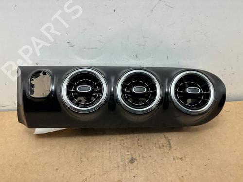 other-mercedes-benz-cla-c118-2019-38821748 main image