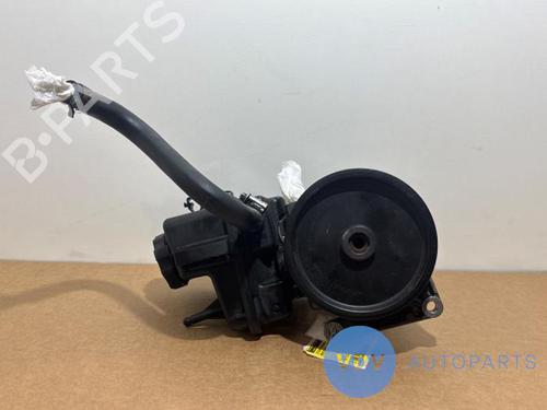Used Steering pump MERCEDES-BENZ SPRINTER 3,5-t Van (B906) 310 CDI (906.631, 906.633, 906.635, 906.637) (95 hp) 26125765