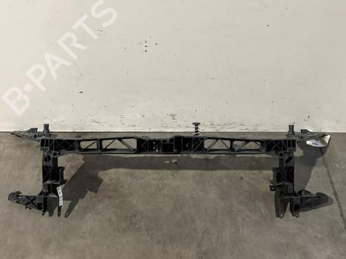 front-slam-panel-mercedes-benz-glb-x247-2019-38816428 main image