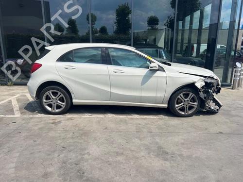 Middle console MERCEDES-BENZ A-CLASS (W176) A 180 (176.042) | BP38822024I22 - Image 5