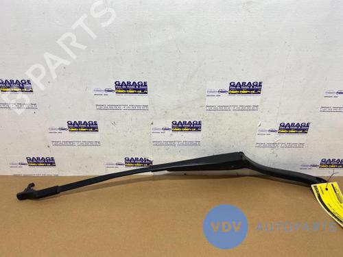 Used Front windshield wiper arm MERCEDES-BENZ GLK-CLASS (X204) 220 CDI (204.902) (170 hp) 25953040