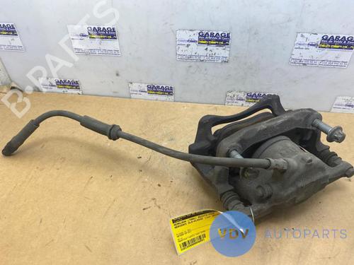 Used Right front brake caliper MERCEDES-BENZ GLA-CLASS (X156) GLA 200 CDI / d (156.908) (136 hp) 25958301