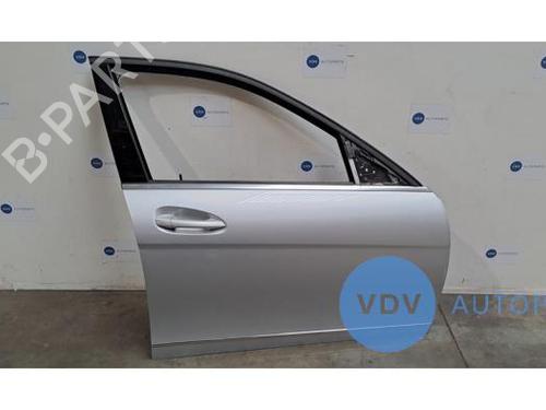Used Right front door MERCEDES-BENZ C-CLASS (W204) C 200 CDI (204.007, 204.006) (136 hp) 25964294
