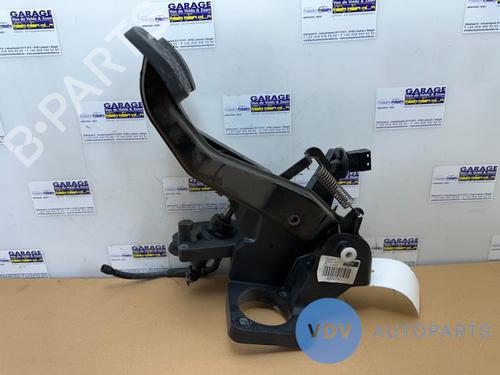 Used Break pedal MERCEDES-BENZ A-CLASS (W169) A 180 CDI (169.007, 169.307) (109 hp) 25947920