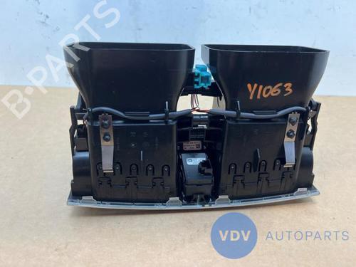 Air vent MERCEDES-BENZ C-CLASS (W204) C 63 AMG (204.077) | BP29742624I21 