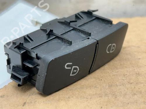 switch-mercedes-benz-c-class-w204-2007-2008-2009-2010-2011-2012-2013-2014-2015-38821957 main image