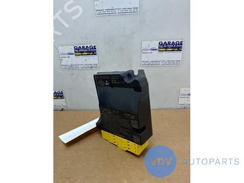 Used ECU airbags MERCEDES-BENZ C-CLASS (W205) C 200 (205.042) (184 hp) 25949546