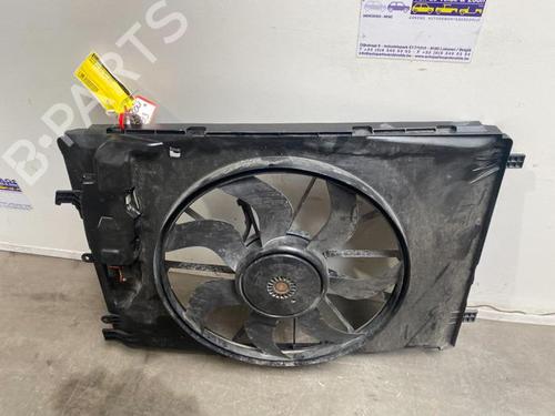 radiator-fan-mercedes-benz-cla-coupe-c117-2013-2014-2015-2016-2017-2018-2019-38851382 main image