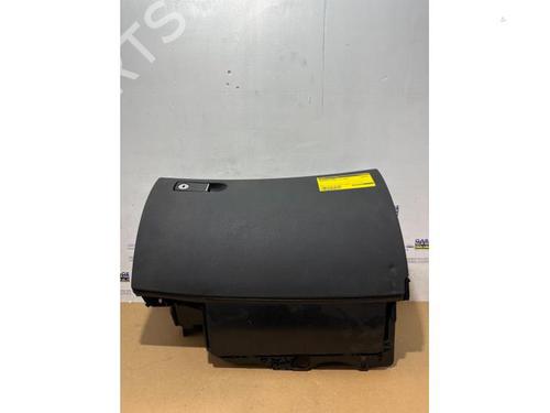 Used Glove box Glove box MERCEDES-BENZ C-CLASS (W204) C 200 CDI (204.001) (136 hp) 38848887 38848887