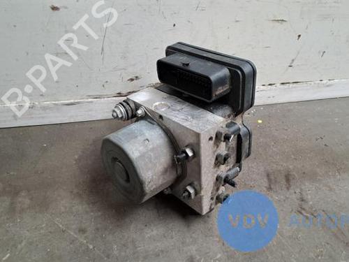 Used ABS pump MERCEDES-BENZ CLA Coupe (C117) CLA 180 CDI / d (117.312) (109 hp) 25965215
