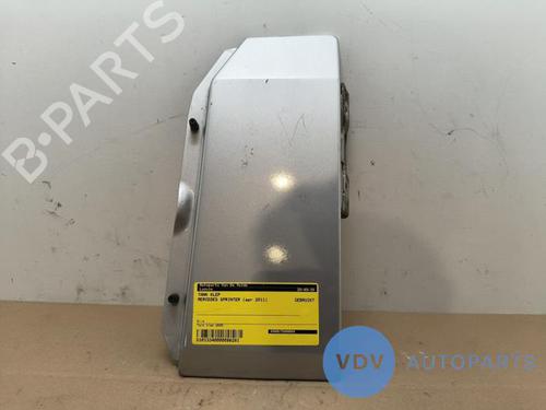 Tappo del serbatoio MERCEDES-BENZ SPRINTER 3,5-t Van (B906) 310 CDI (906.631, 906.633, 906.635, 906.637) (95 hp) 29384076