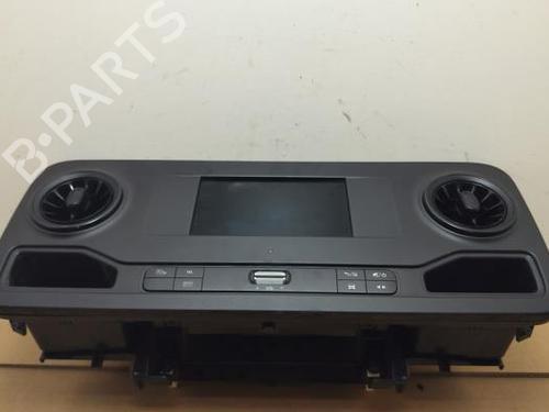 display-monitor-mercedes-benz-sprinter-35-t-van-b907-b910-2018-38817665 main image