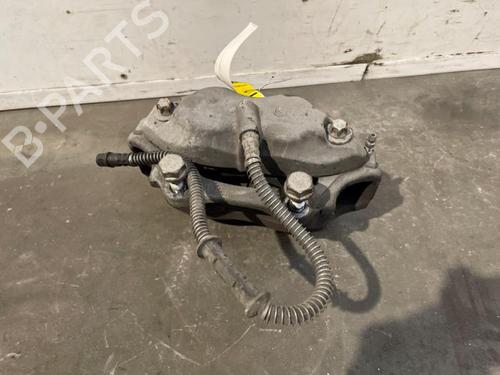 Used Left front brake caliper Left front brake caliper MERCEDES-BENZ S-CLASS (W221, V221) S 320 CDI (221.022, 221.122) (235 hp) 38834542 38834542