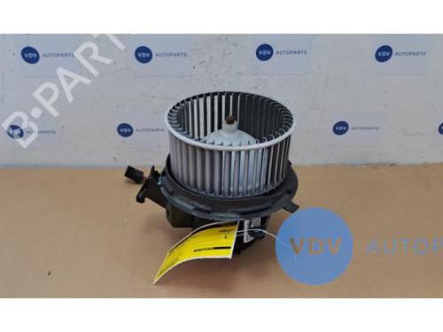 Used Heater blower motor MERCEDES-BENZ C-CLASS (W204) C 180 CGI (204.049) (156 hp) 25962838
