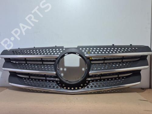 grille-mercedes-benz-vito-tourer-w447-2014-38816882 main image