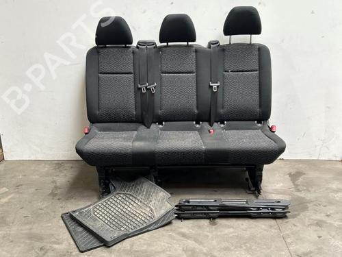 rear-seat-mercedes-benz-vito-van-w447-2014-38828979 main image