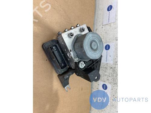 Used ABS pump MERCEDES-BENZ B-CLASS Sports Tourer (W246, W242) B 250 (246.244) (211 hp) 25974743
