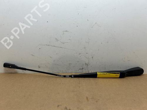 Used Front windshield wiper arm Front windshield wiper arm 38821721 38821721