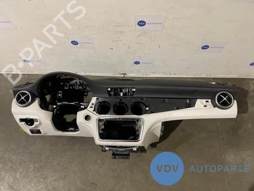 Dashboard MERCEDES-BENZ CLA Shooting Brake (X117) CLA 180 (117.942) | BP25969217C46 