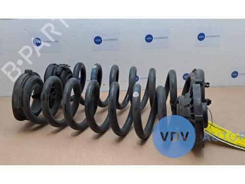 Used Shock absorber spring MERCEDES-BENZ GLC (X253) 250 4-matic (253.946) (211 hp) 25960352