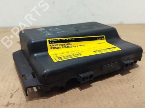 Used Electronic module Electronic module MERCEDES-BENZ S-CLASS (W126) 420 SE, SEL (126.034) (218 hp) 39905333 39905333
