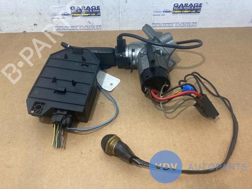 Ignition barrel MERCEDES-BENZ V-CLASS (638/2) V 200 CDI (638.294) | BP25951646M48 