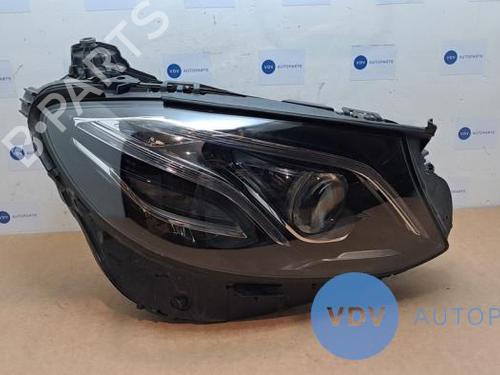 Højre forlygte MERCEDES-BENZ E-CLASS T-Model (S213) E 200 d (213.212) (160 hp) 25965707