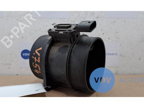 Used Mass air flow sensor MERCEDES-BENZ GLA-CLASS (X156) GLA 200 CDI / d (156.908) (136 hp) 25964369