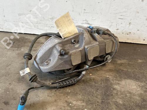 Right front brake caliper MERCEDES-BENZ C-CLASS (W206) C 180 (206.041) | BP38819368M104 - Image 6