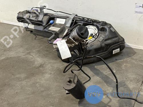 Used Fuel tank MERCEDES-BENZ C-CLASS (W205) C 200 (205.042) (184 hp) 25946754